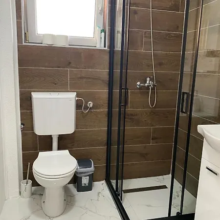 Apartment Mak